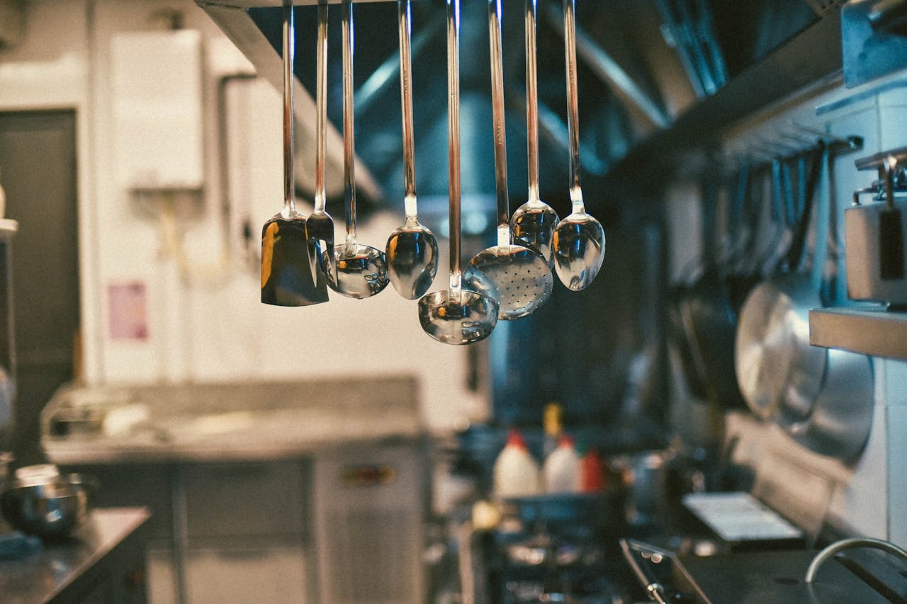 Restaurant Kitchen Tools vs Home Kitchen Tools.
